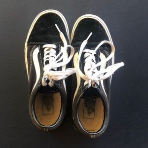 Old Skool Vans in Black